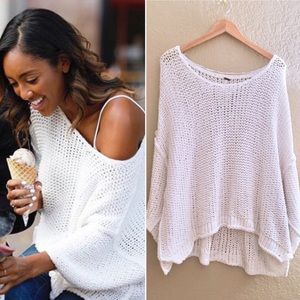 ✨As seen on Tayisha✨ FP off shoulder sweater